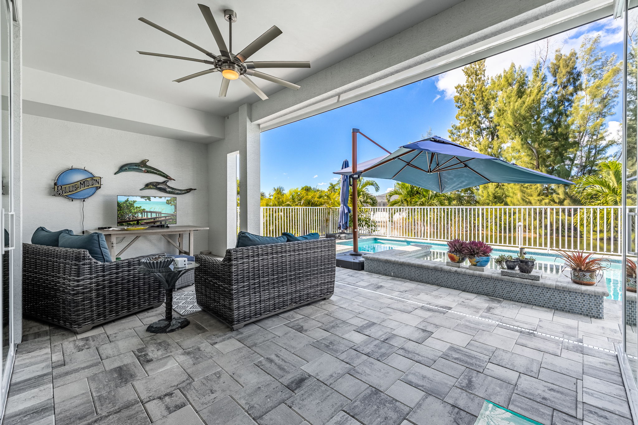 The White House in Cape Coral, Florida