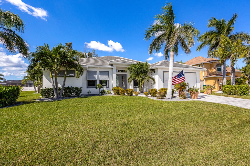 The White House in Cape Coral, Florida
